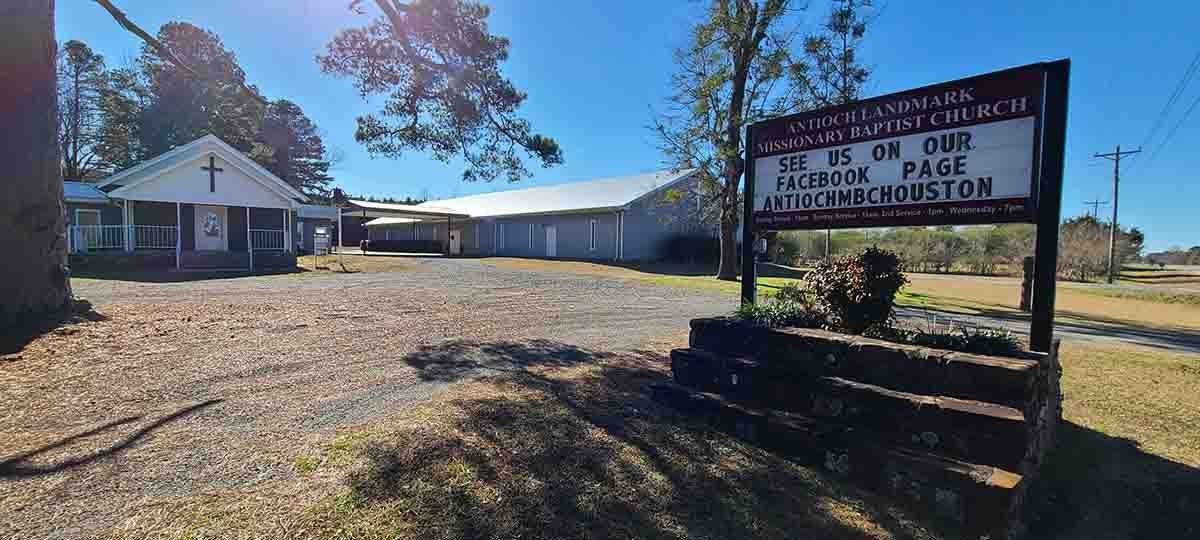 Baptist Church Perryville Arkansas sign outside